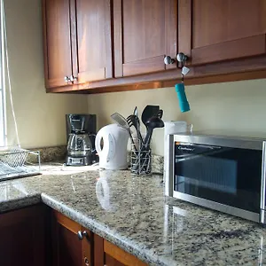 https://monimo-suites.hotelsmontegobay.org